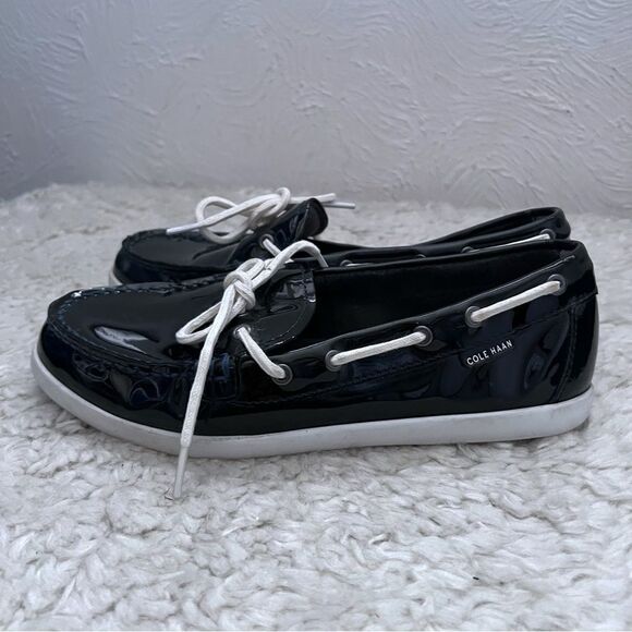 COLE HAAN WOMENS NANTUCKET CAMP MOCASSIN NAVY PATENT BOAT LOAFERS SHOES SZ 9 - Picture 2 of 8